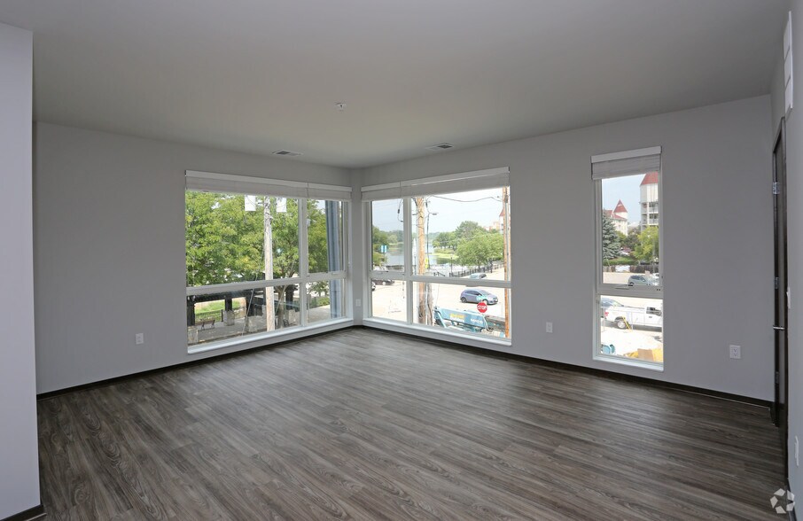 Clearpoint Apartments For Rent in Waukesha, WI