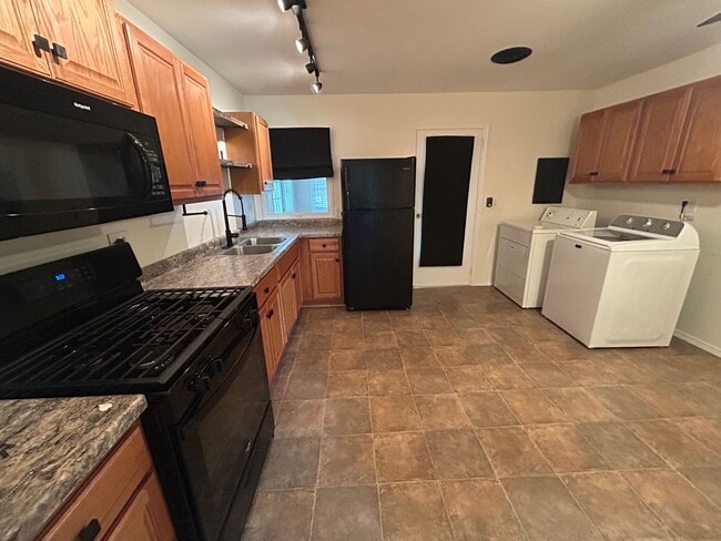 Photo - Well-maintained 3-bedroom, 1-bath house in a great location