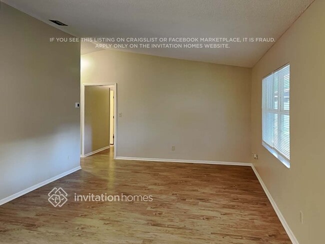 Photo - 7433 Betty St