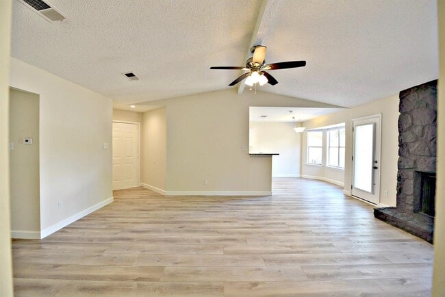 Photo - 12719 Acadian Trail