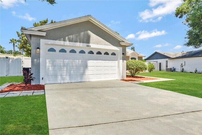 Photo - 15528 Hidden Lake Cir