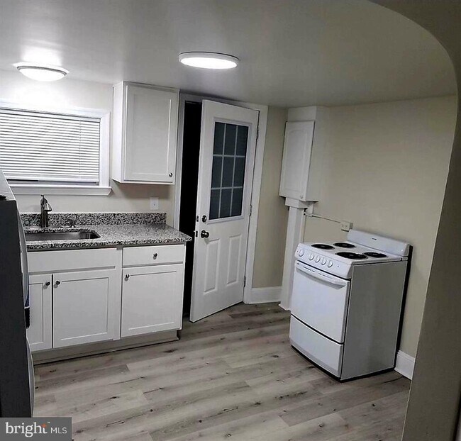 Photo - 480 W South St Unit 1