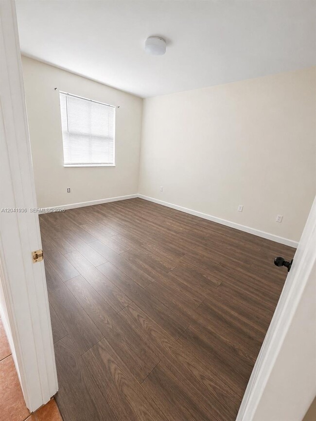 Photo - 1656 SE 29th Ct Unit 105