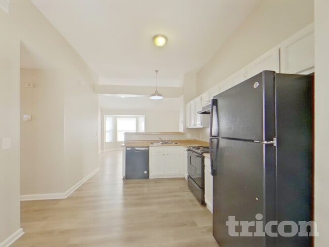 Photo - 136 Westport Dr