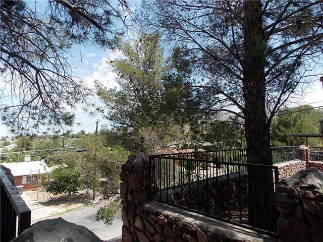 Photo - 504 E University Ave