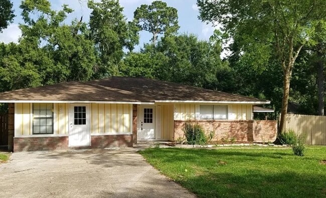 Building Photo - 323 Kingsport St Rental