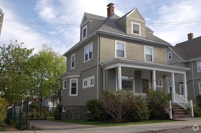 Building Photo - 41 Webster St Rental
