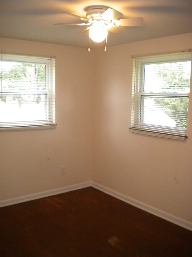 Photo - 3069 McGuffey Rd