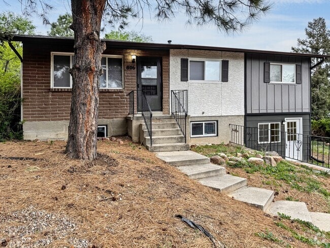 Building Photo - 806 Paradise Ln Rental