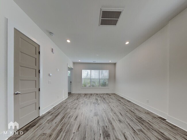 Photo - 1411 Walton Rd