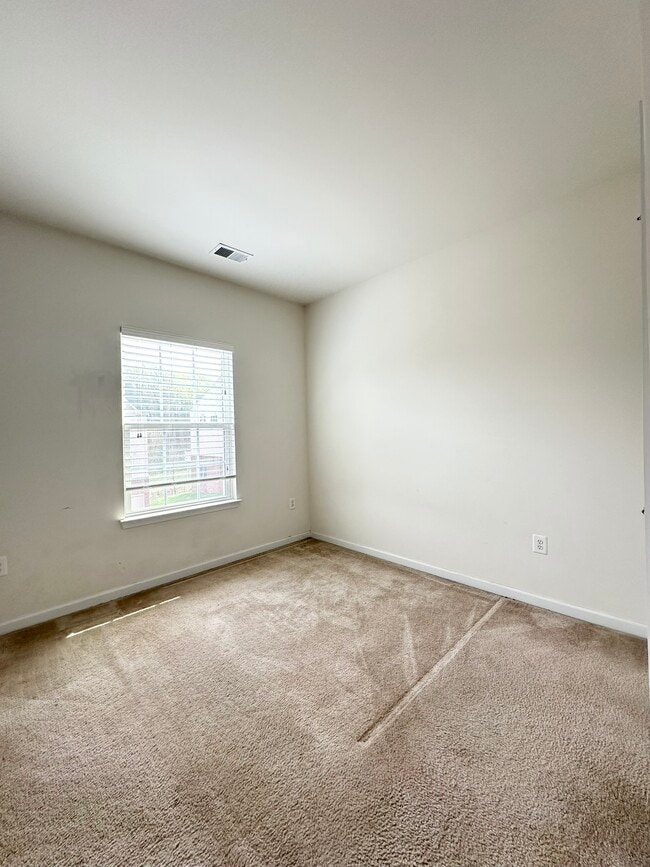 Photo - 6314 Halsted Ave