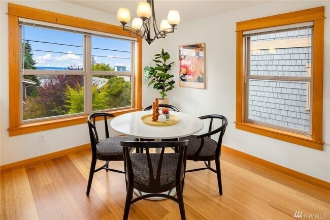 Photo - 1735 13th Ave S