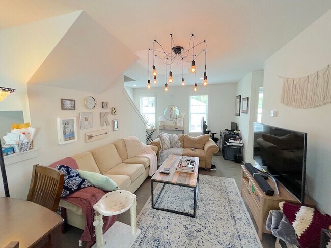 Photo - 609 E Duffy Ln Unit A