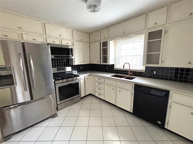 Photo - 3810 Whitehall Dr