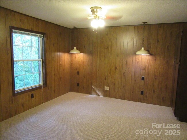 Photo - 1300 Lomax Ave Unit D