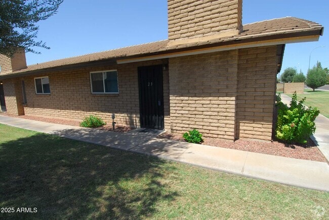 Building Photo - 2015 E Southern Ave Rental