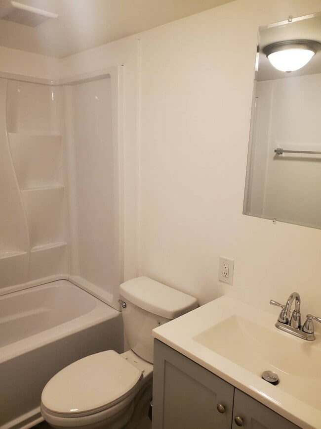 Photo - 515 Swinson Rd