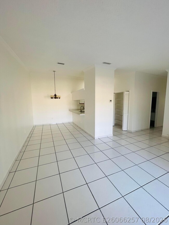 18340 Mediterranean Blvd Unit 2806
