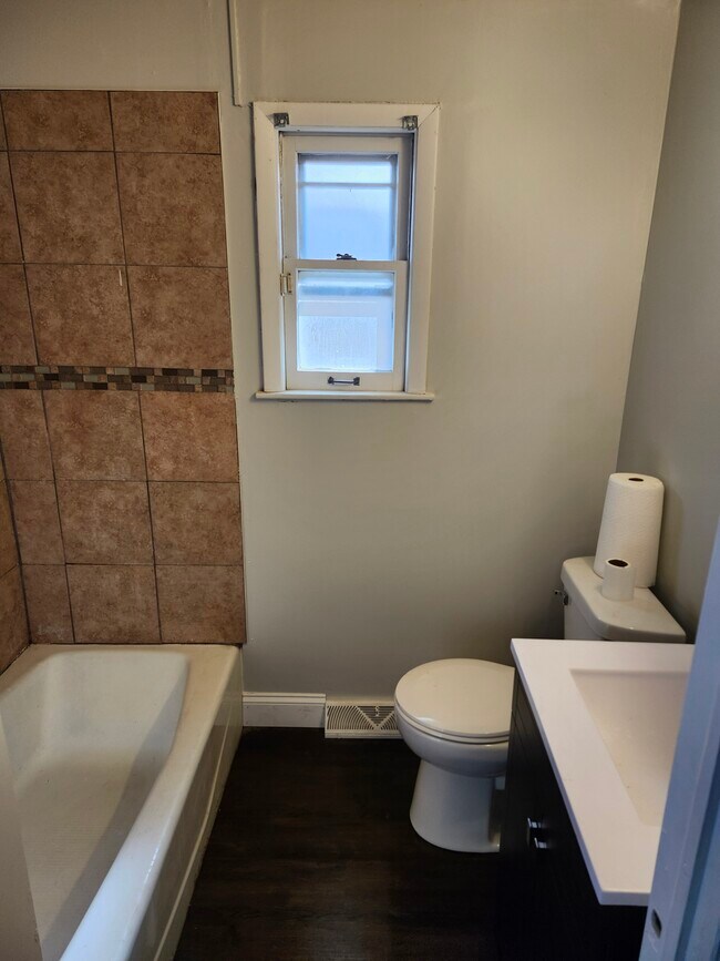 Photo - 11832 S Loomis St