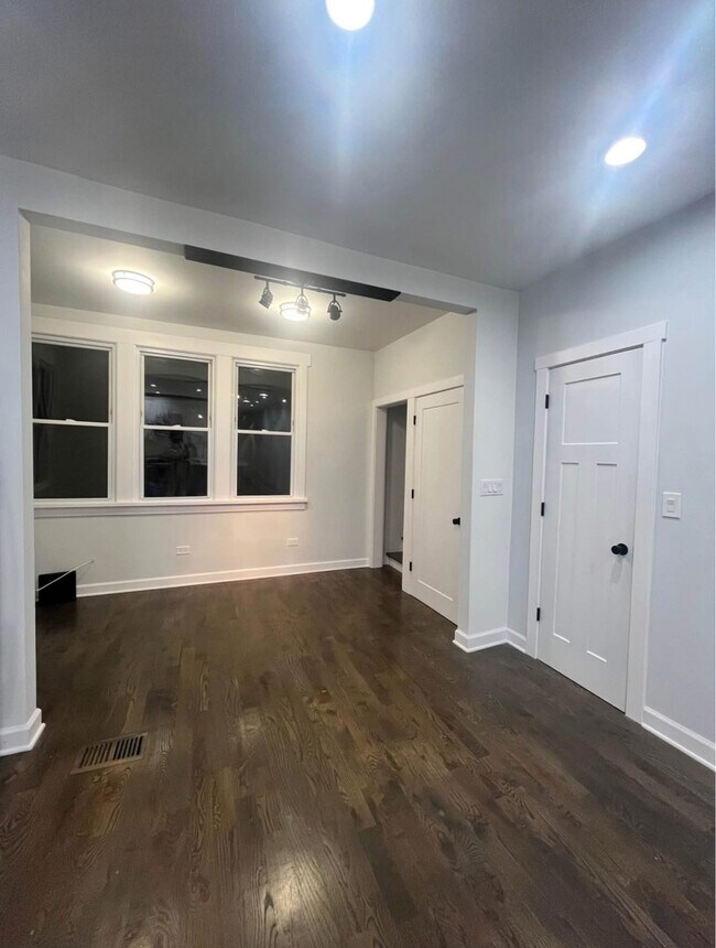 Photo - 5212 S Lorel Ave