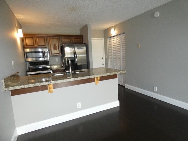 Photo - 2701 Riverside Dr Condo Unit 303B