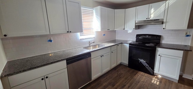 Photo - 4989 Chateau Ave Unit A