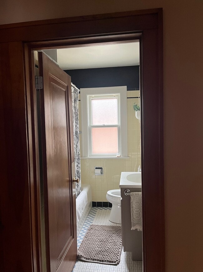 Photo - 1751 N 60th St