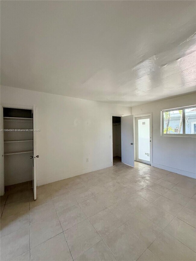 Photo - 5305 Biscayne Blvd Unit 208