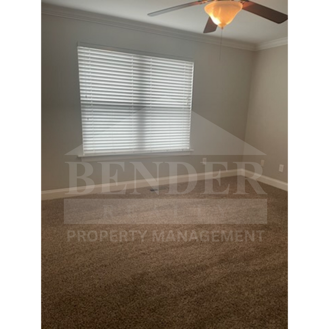 Photo - BEAUTIFUL TOWNHOME