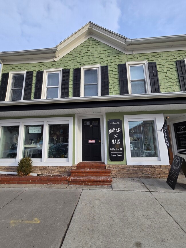 Building Photo - 45 Main St Rental