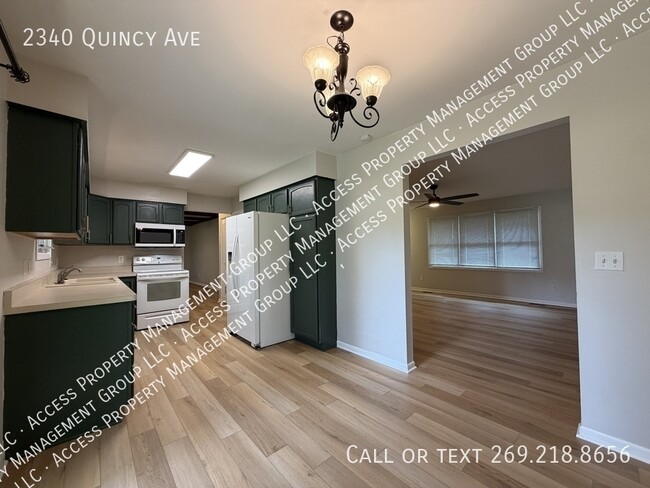Photo - 2340 Quincy Ave