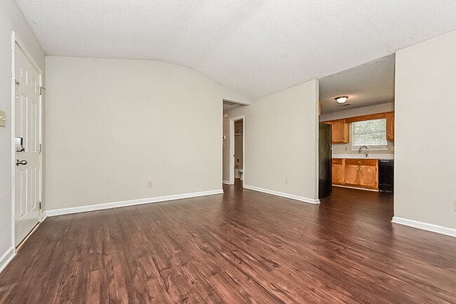 Photo - 68 Hampton Oaks Dr