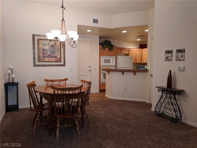 39 E Agate Ave Unit 206