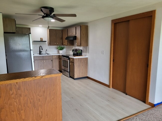 Building Photo - 941 Buena Vista Dr Unit #D