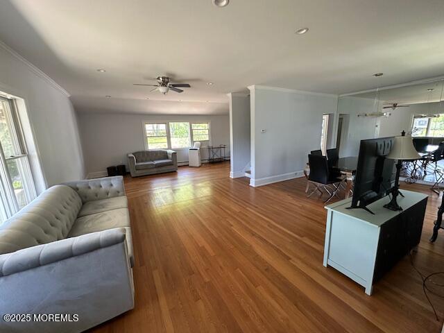 Photo - 421 W Lincoln Ave