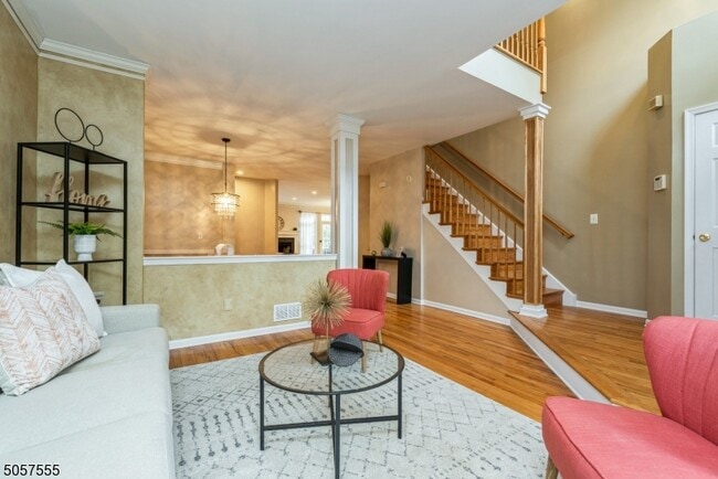 Photo - 27 Rolling Views Dr