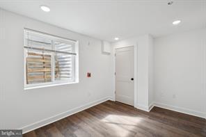 Photo - 4237 Mantua Ave