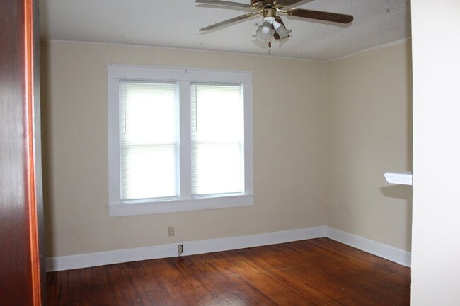 Photo - 420 N Green St