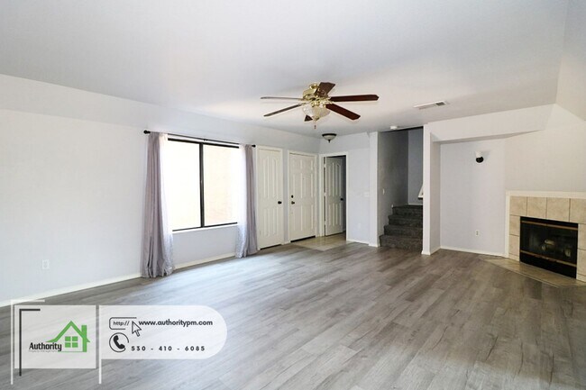 Photo - 727 Flower Ash Ln