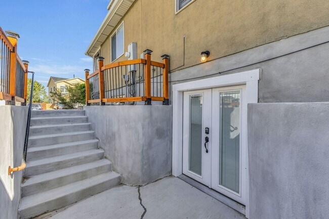 Photo - 38 Manilla Cir