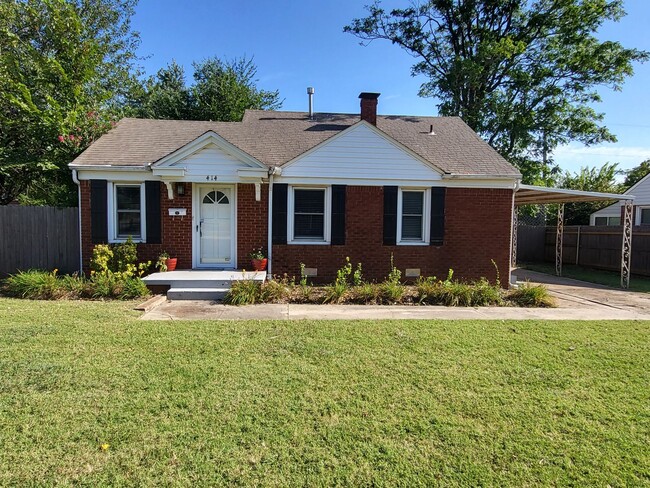 Remodeled 2 bedroom, 1 bathroom house in C... - Remodeled 2 bedroom, 1 bathroom house in C...