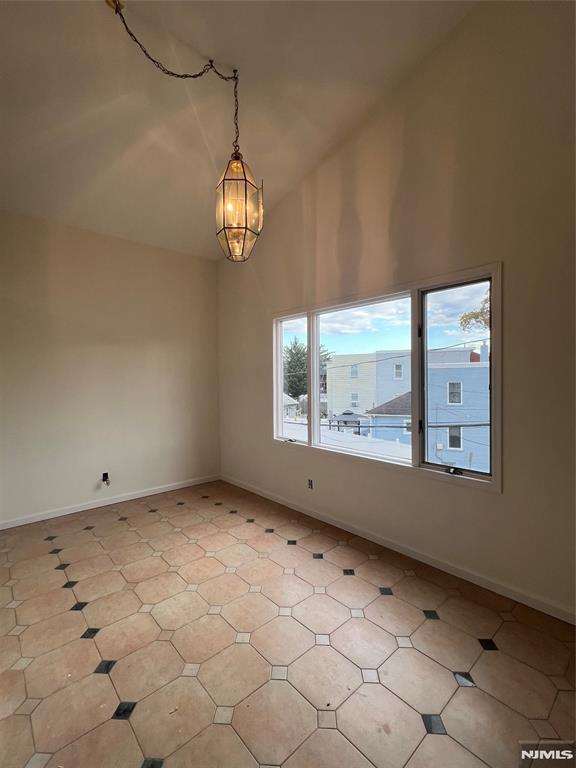 Photo - 54 Blauvelt Pl