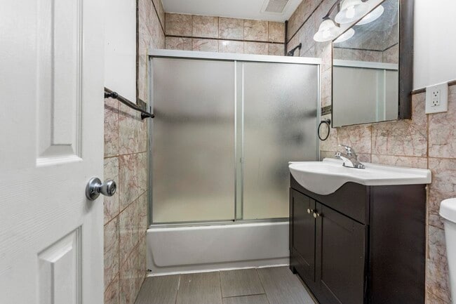 Photo - 248 Clendenny Ave Unit 4