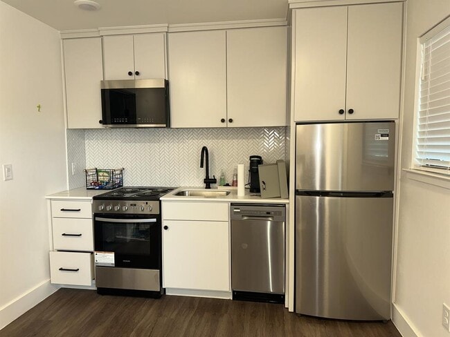 Photo - 9133 Northgate Blvd Unit 108