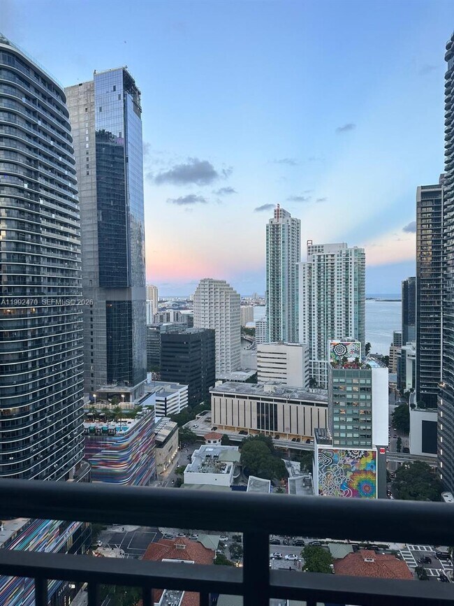 Photo - 999 SW 1st Ave Unidad 3208