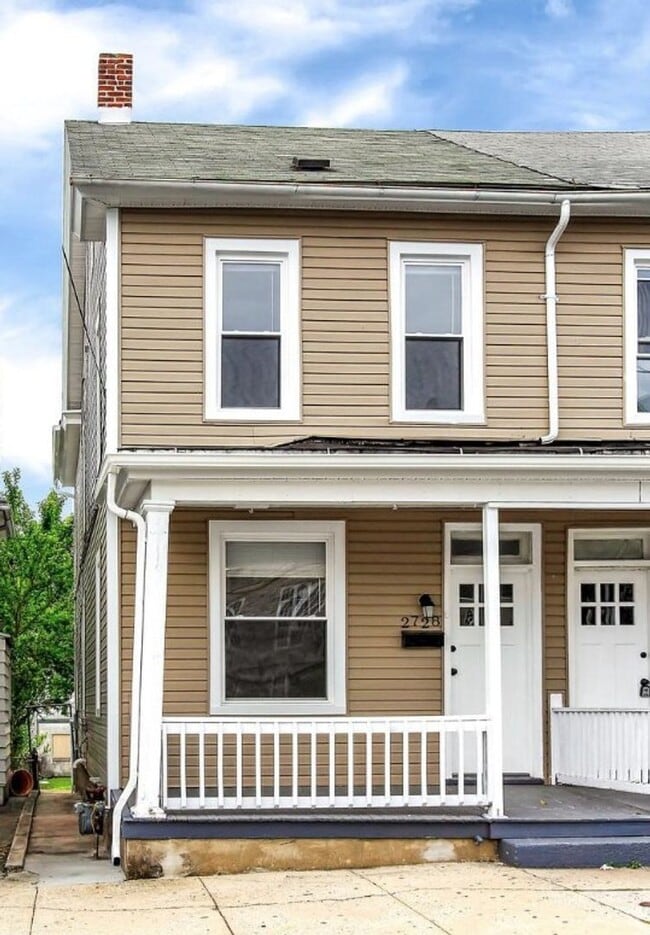 Building Photo - Bright 4 Bedroom, 1.5 Bath Home in Enola Pa!