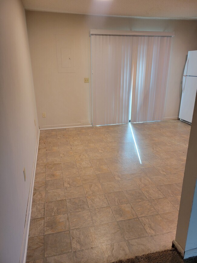 Comer en la cocina - 208 Glamorgan Dr