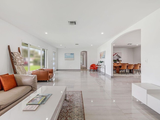 Photo - 16010 NW 37th Ct