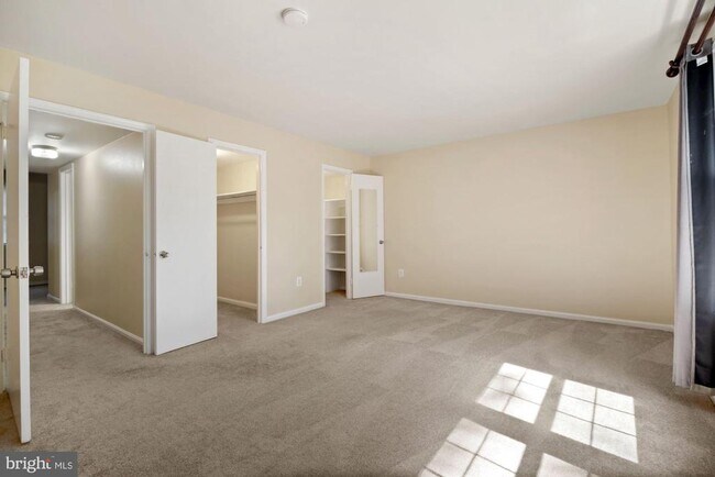 Photo - 752 Quince Orchard Blvd Unit 752-T1