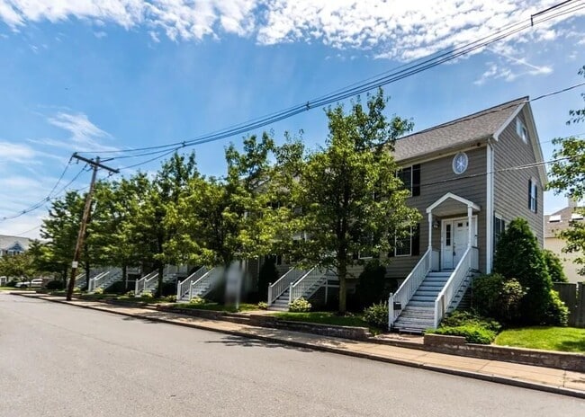 Photo - 30 Russell St